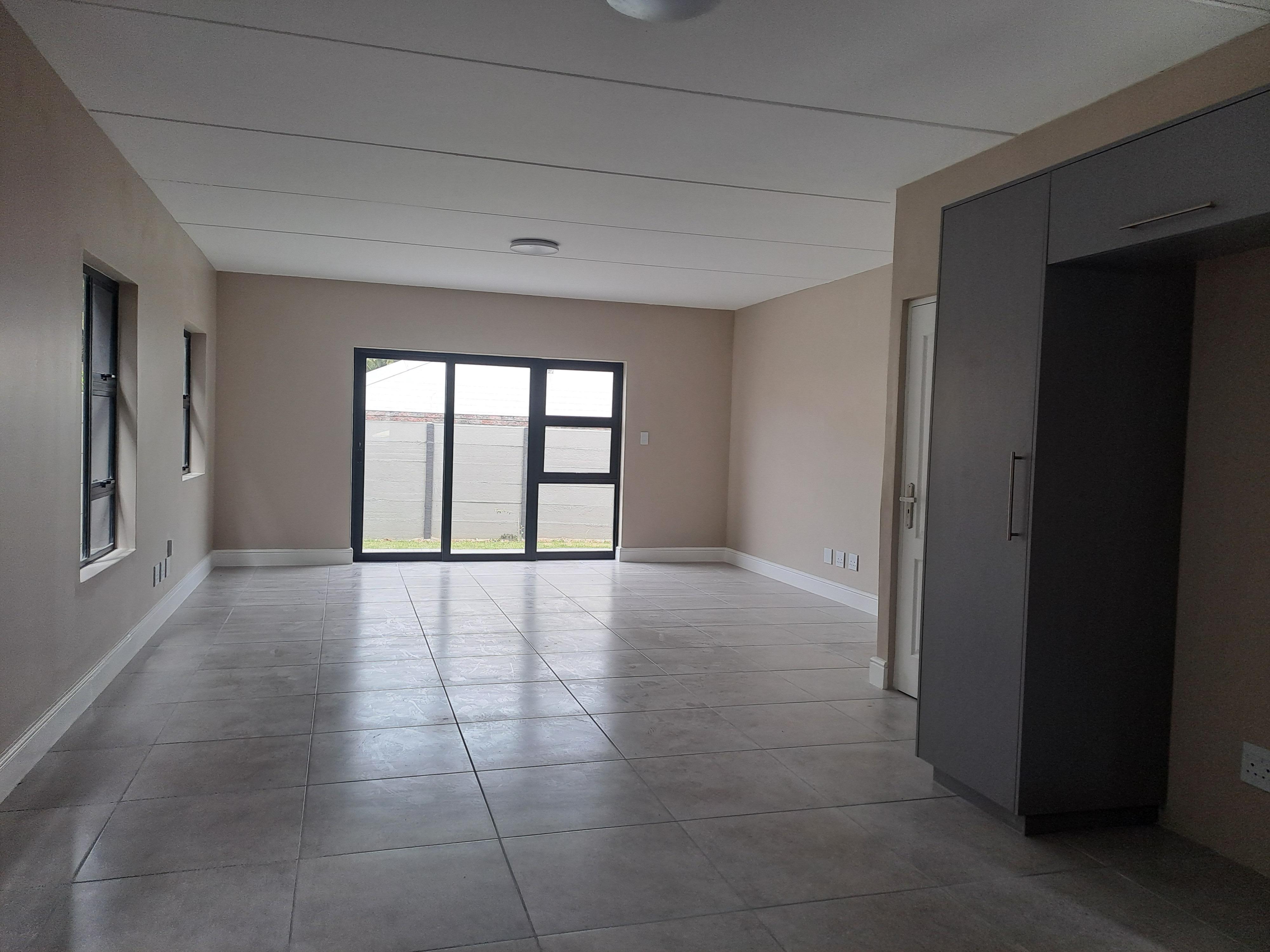 3 Bedroom Property for Sale in Sea Breeze Western Cape